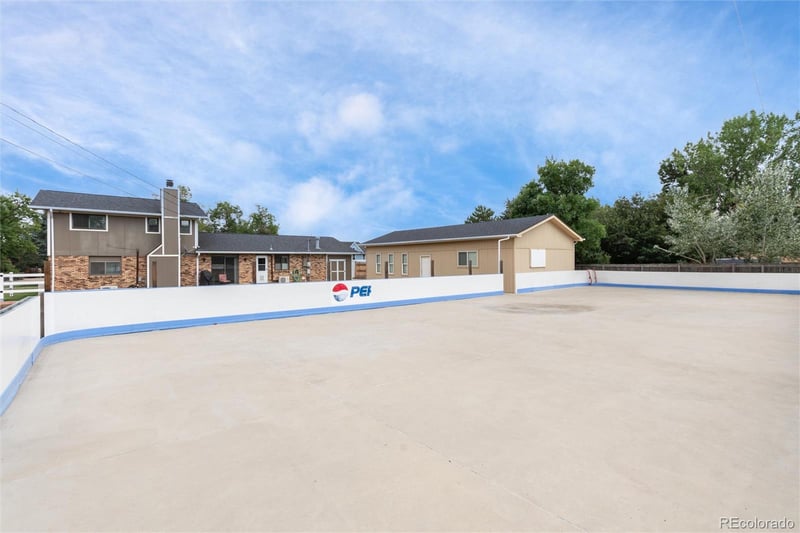 8055 Newman St, Arvada, CO 80005