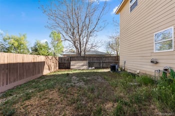 6950 Newport St, Commerce City, CO 80022