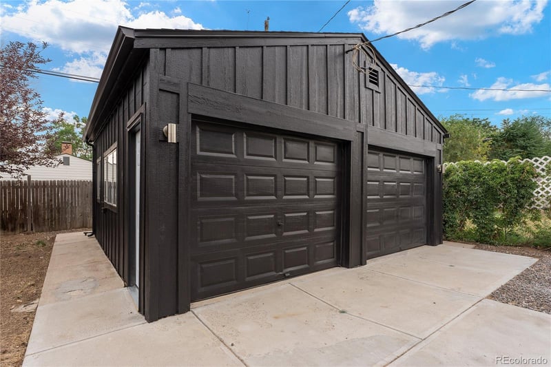 1960 S King St, Denver, CO 80219