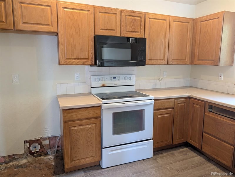 2673 Jarett Dr, Mead, CO 80542