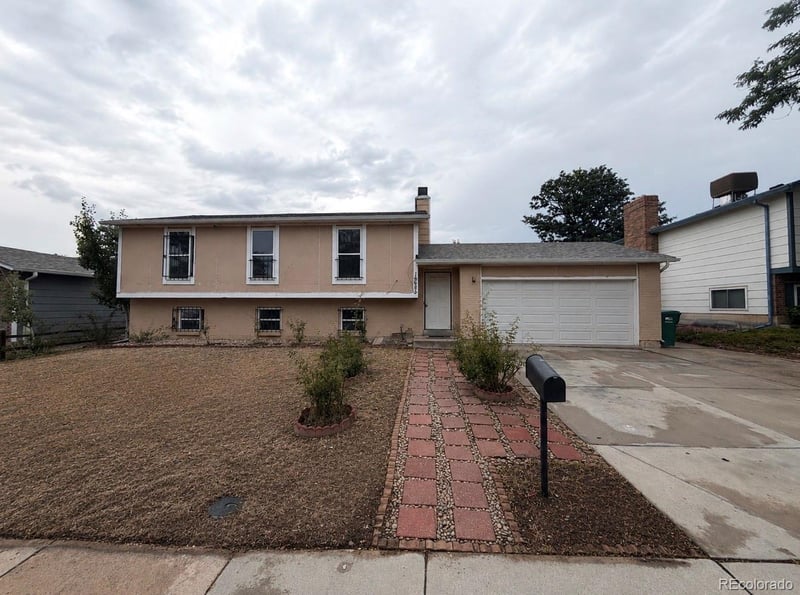 16683 E Kansas Dr, Aurora, CO 80017