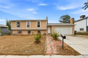 16683 E Kansas Dr, Aurora, CO 80017
