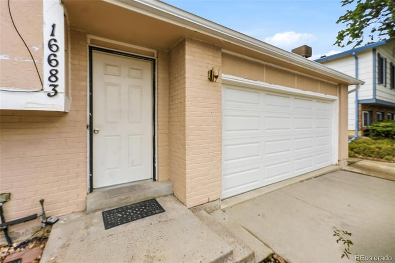 16683 E Kansas Dr, Aurora, CO 80017