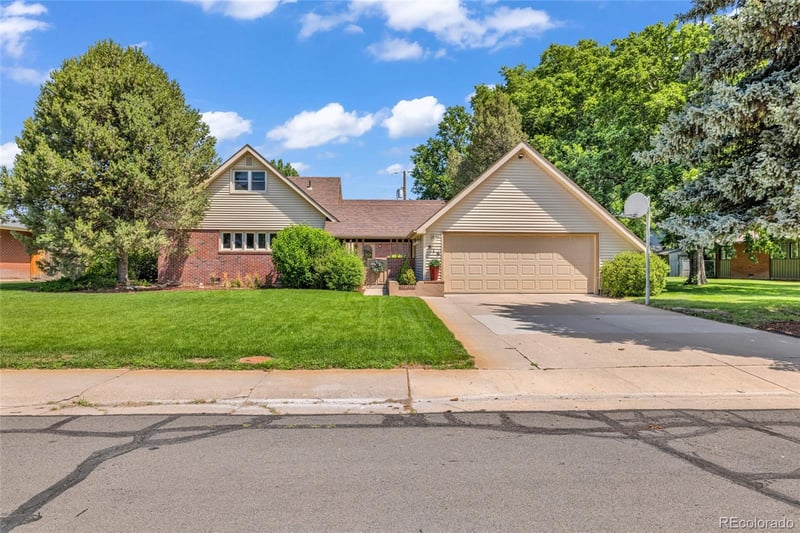 916 Fairhurst St, Sterling, CO 80751