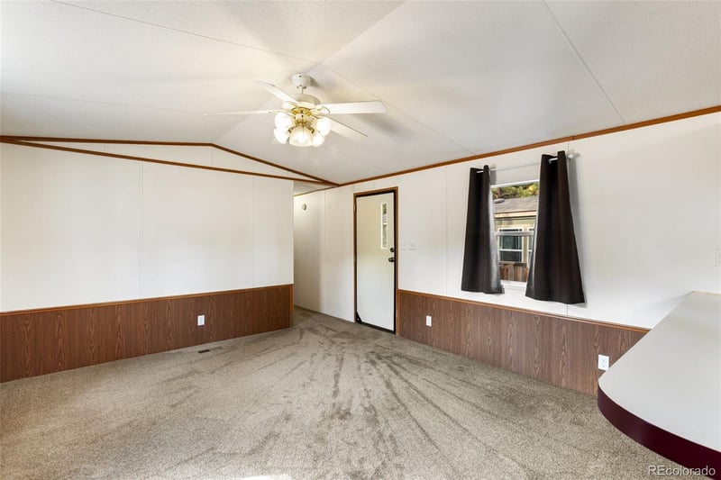27572 N Highway 67, Woodland Park, CO 80863