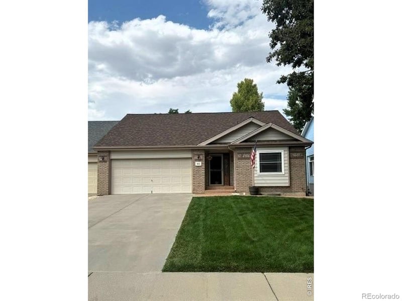 905 N 4th St, Johnstown, CO 80534