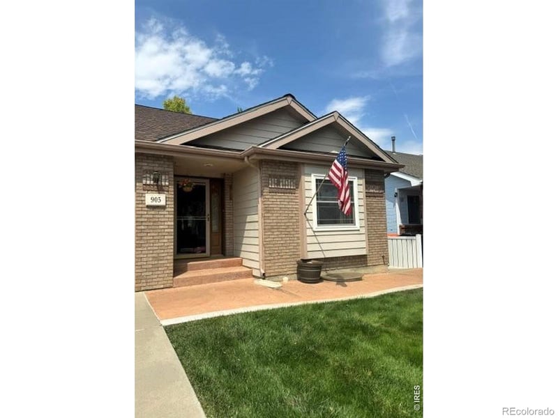 905 N 4th St, Johnstown, CO 80534