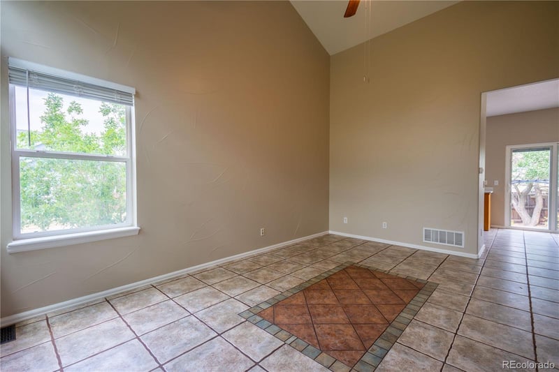 3750 S Quemoy Way, Aurora, CO 80018