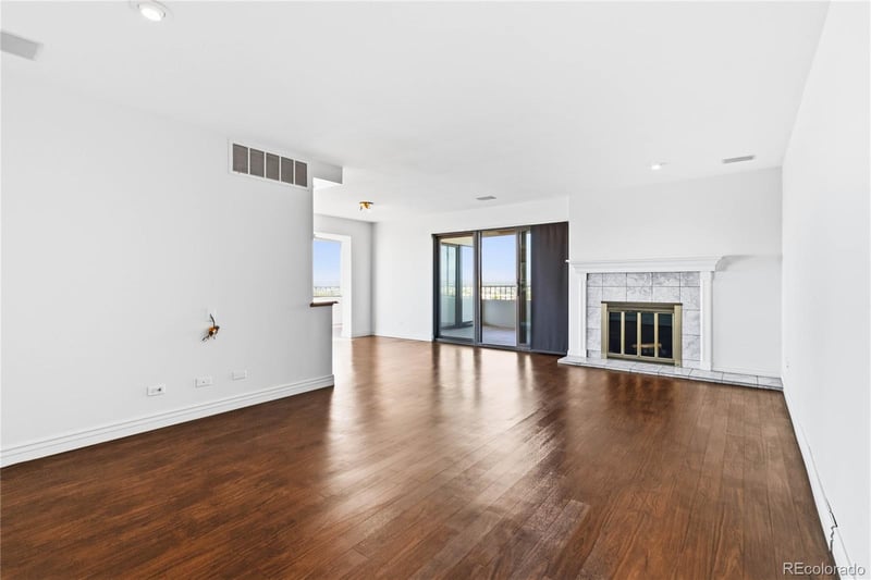 130 N Pearl St #1404, Denver, CO 80203