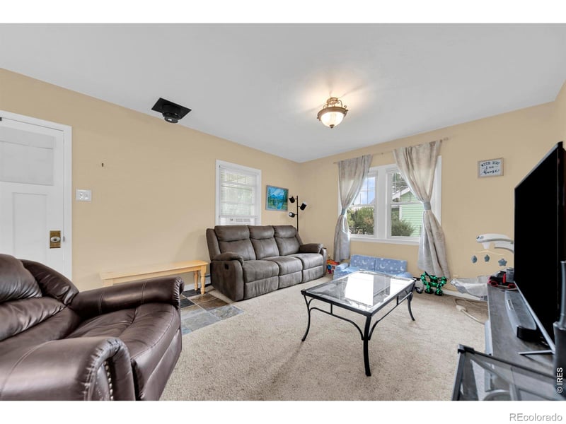 806 S 5th Ave, Sterling, CO 80751