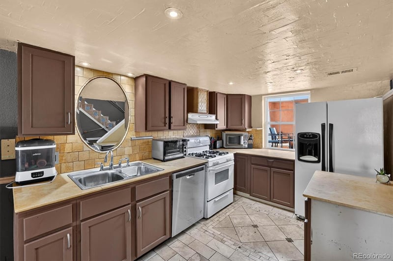 9431 Lou Dr, Denver, CO 80260