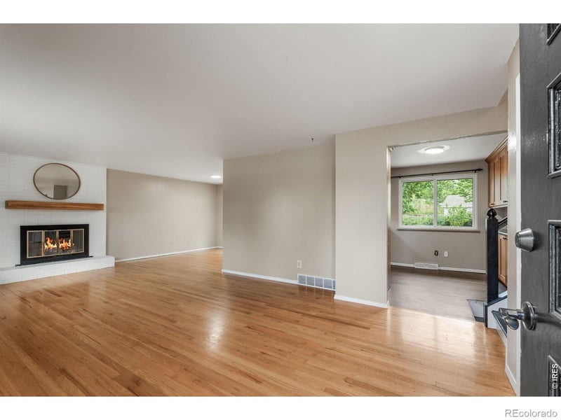 6128 S Madison Ct, Centennial, CO 80121