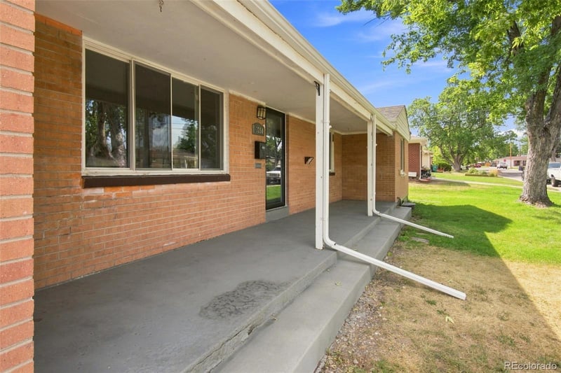 3250 Santa Anita Dr, Englewood, CO 80110