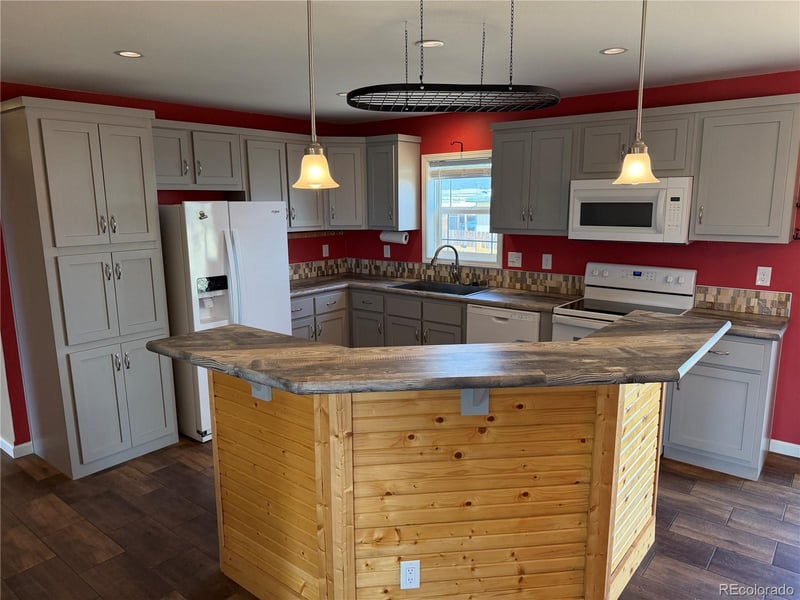 211 Stargazer Cir, Leadville, CO 80461
