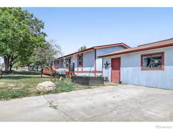 329 Palmer Ave, Mead, CO 80542