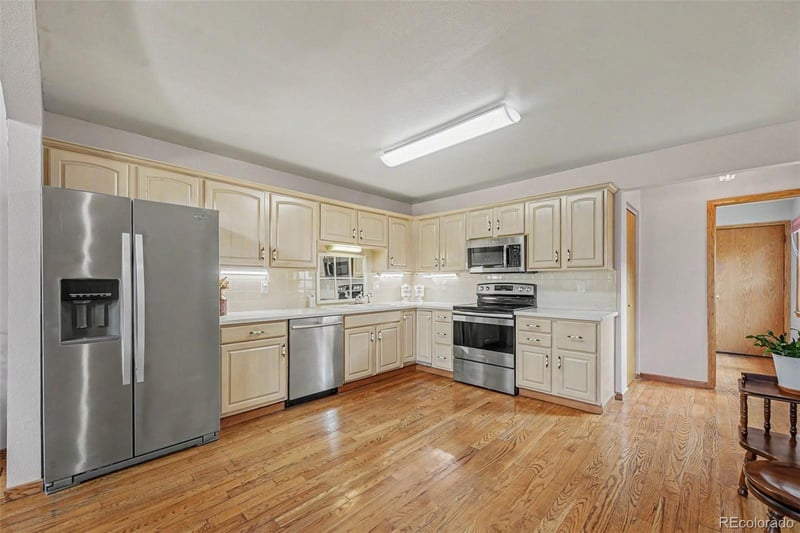 1566 W 29th St, Loveland, CO 80538