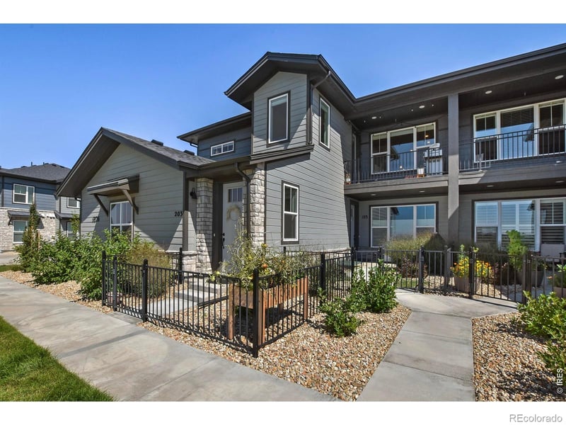 6826 School House Dr #203, Timnath, CO 80547