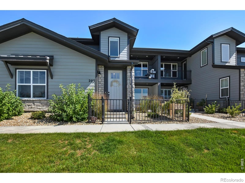 6826 School House Dr #203, Timnath, CO 80547