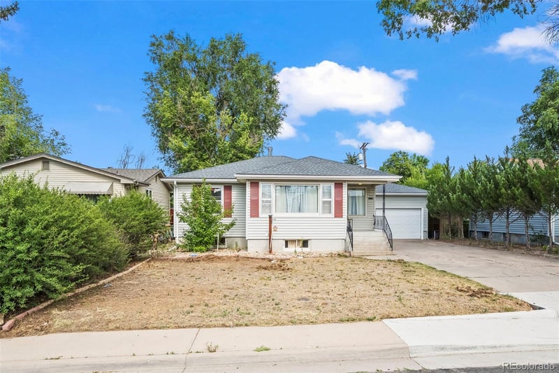 1008 22nd Avenue Ct, Greeley, CO 80631