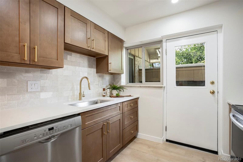 549 Detroit St, Denver, CO 80206