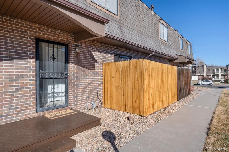 1379 S Idalia St #C, Aurora, CO 80017