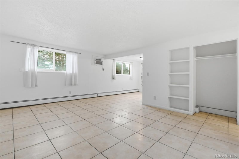 875 S Quebec St #1, Denver, CO 80247