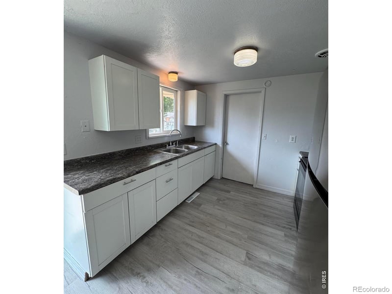 47 University Dr, Longmont, CO 80503
