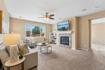 25147 E Ellsworth Pl, Aurora, CO 80018