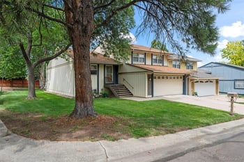 7449 W Maple Dr, Lakewood, CO 80226