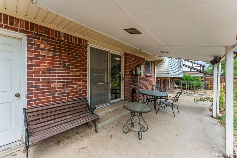 2591 S Eagle Cir, Aurora, CO 80014
