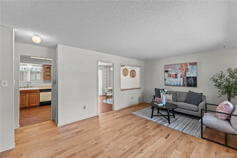2591 S Eagle Cir, Aurora, CO 80014