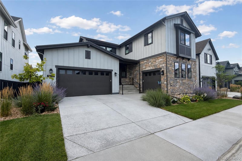 9204 Star Fall Cir, Littleton, CO 80125