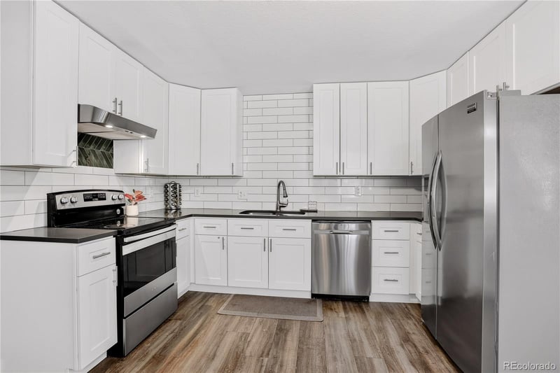 937 Kramer Ct, Aurora, CO 80010