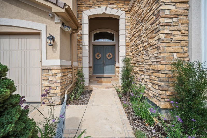 11940 E Lake Ct, Englewood, CO 80111