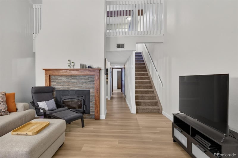 540 S Forest St #4-202, Denver, CO 80246