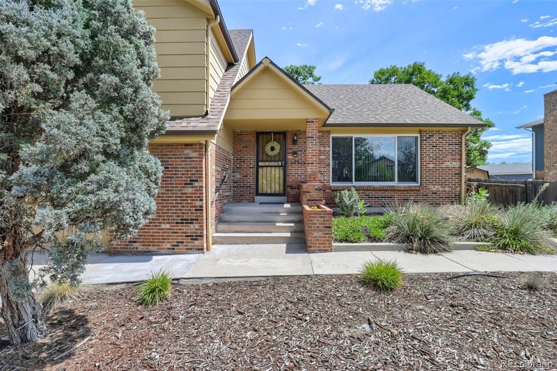 1722 S Uvalda St, Aurora, CO 80012
