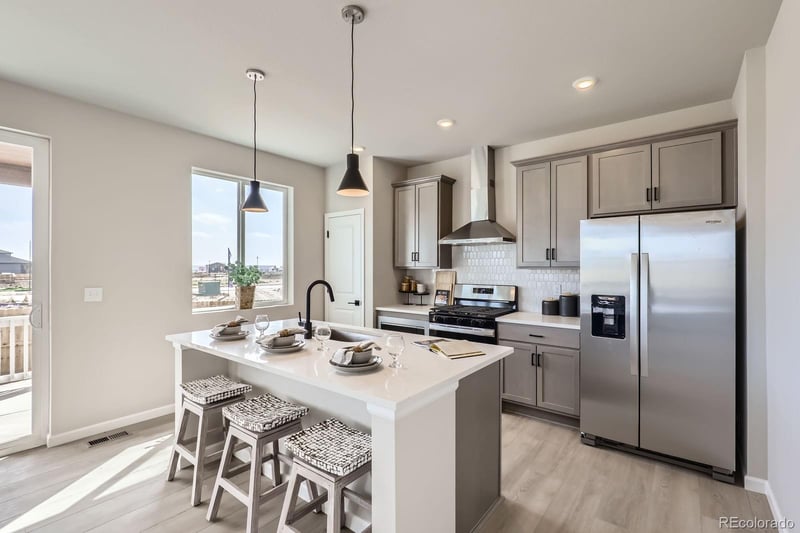 54968 E 28th Ave, Strasburg, CO 80136