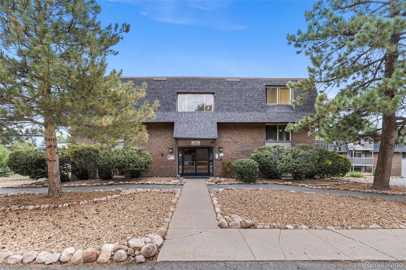 209 E Highline Cir #302, Centennial, CO 80122