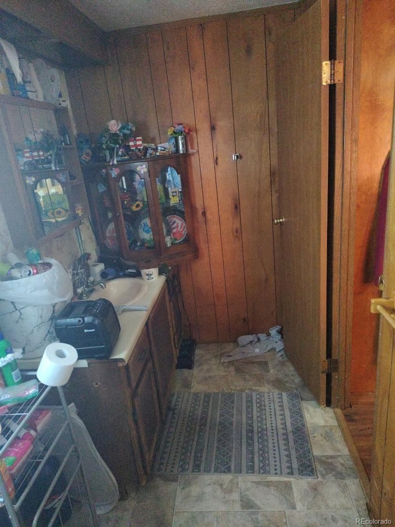 13 Saint Johns Cir, Parachute, CO 81635