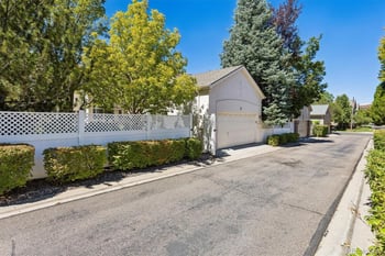 32 S Roslyn St, Denver, CO 80230