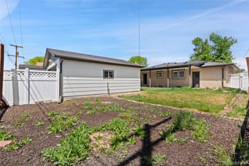741 S 6th Ave, Brighton, CO 80601