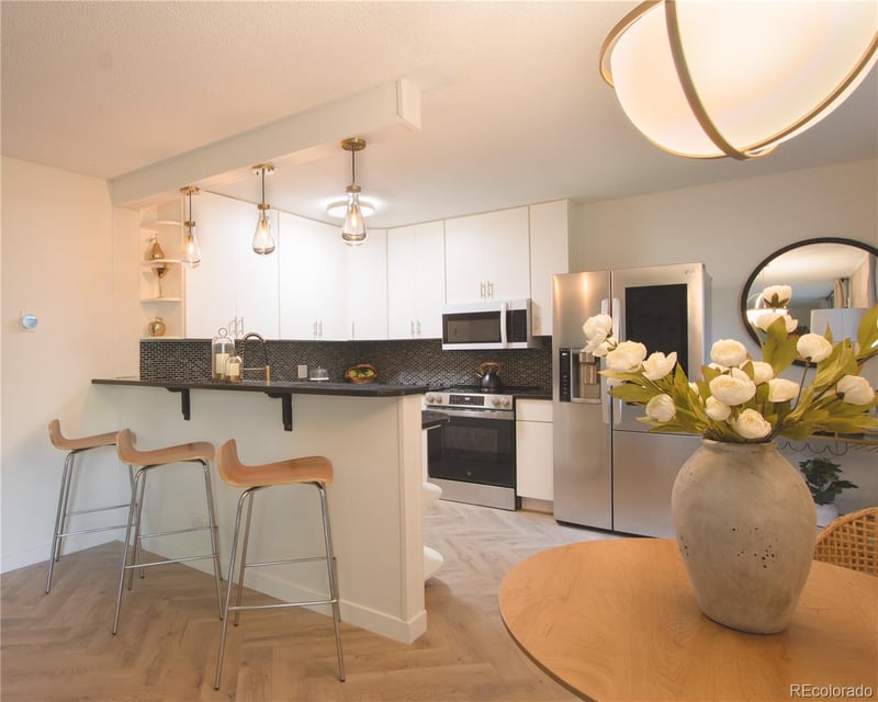 2150 S Vaughn Way #204D, Aurora, CO 80014