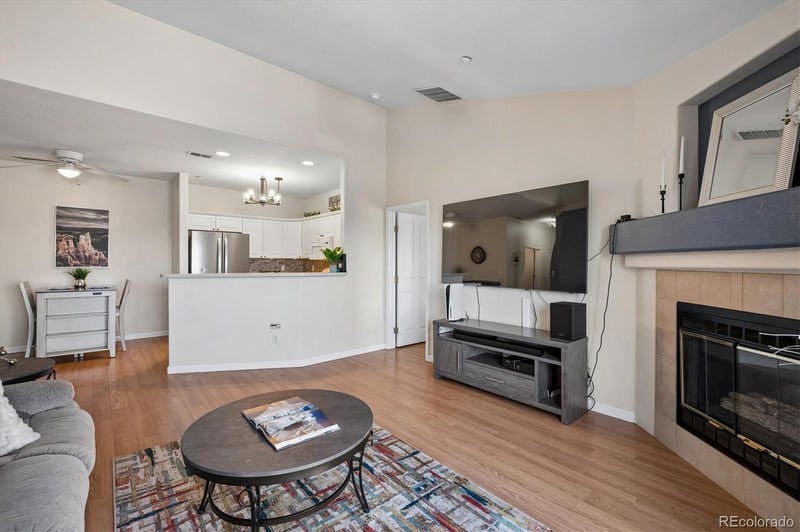 7414 S Alkire St #303, Littleton, CO 80127