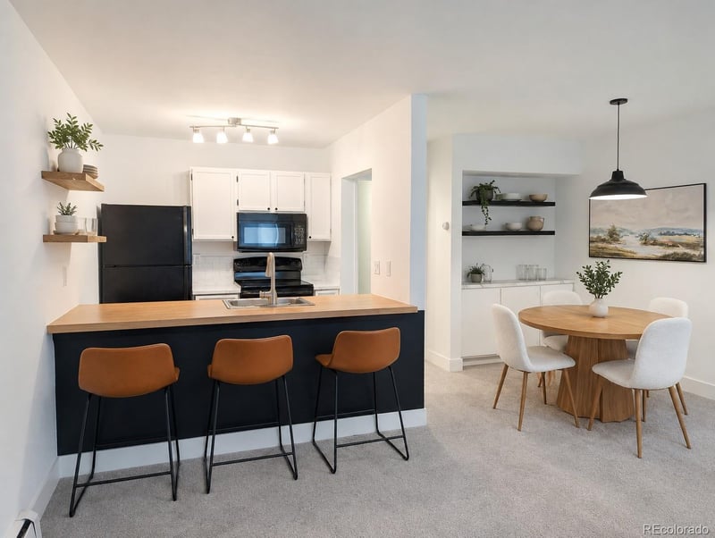 532 Oakwood Dr #D103, Castle Rock, CO 80104