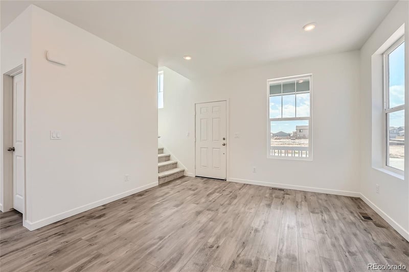 525 Aspen Ave, Bennett, CO 80102