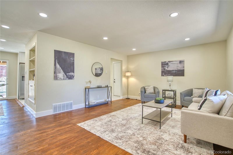 970 W 1st Ave, Broomfield, CO 80020