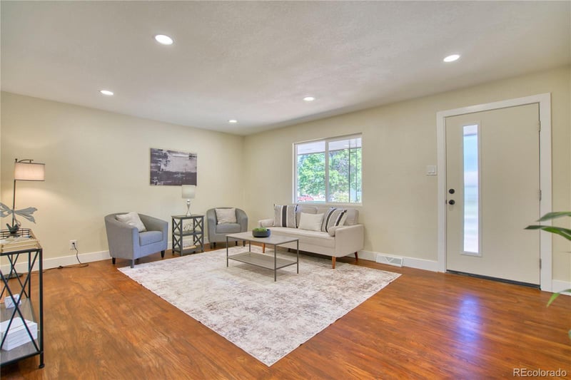 970 W 1st Ave, Broomfield, CO 80020
