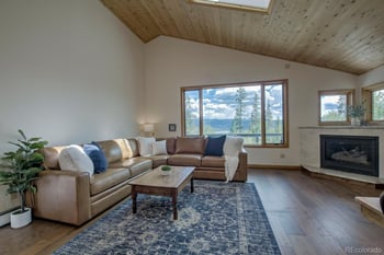 102 Thimbleberry Way, Silverthorne, CO 80498