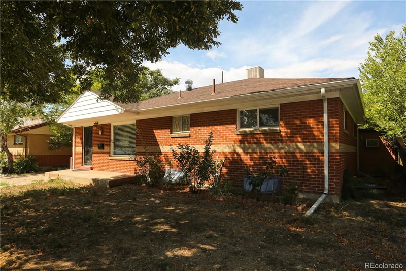 7493 Raritan St, Denver, CO 80221