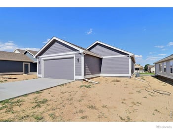 4327 Primrose Ln, Evans, CO 80620
